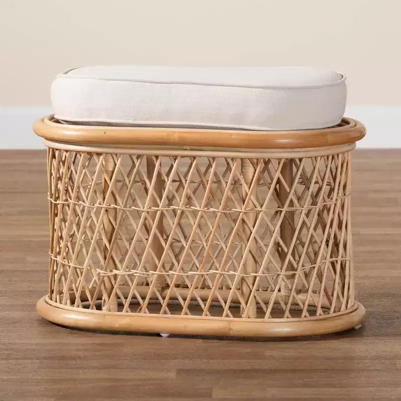 bali & pari Ladonna Ottoman en rotin naturel Repose-pieds Naturel : Banc d'intérieur rembourré, Forme ovale, Aucun assemblage requis