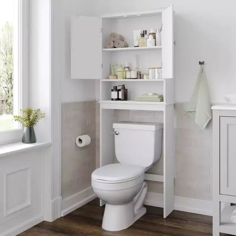 Dune Farmhouse : Meuble de rangement de salle de bain à poser au-dessus des toilettes, avec portes à fermeture magnétique, étagère réglable et étagère inférieure ouverte