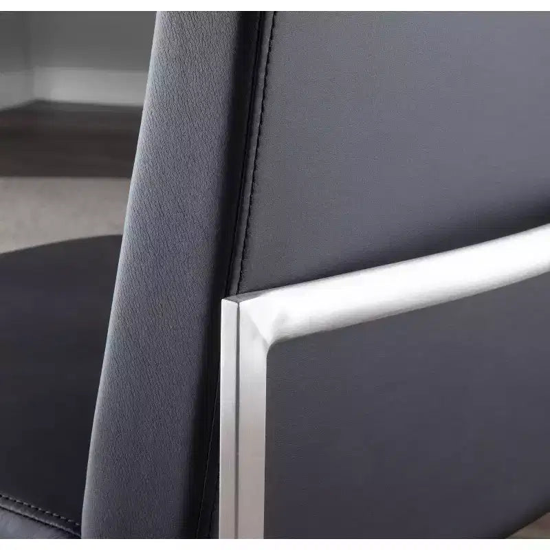 Lot de 2 chaises de salle à manger Fuji à dossier haut -