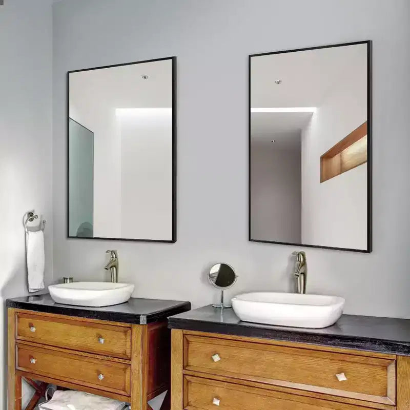 Miroir mural décoratif rectangulaire à cadre métallique moderne