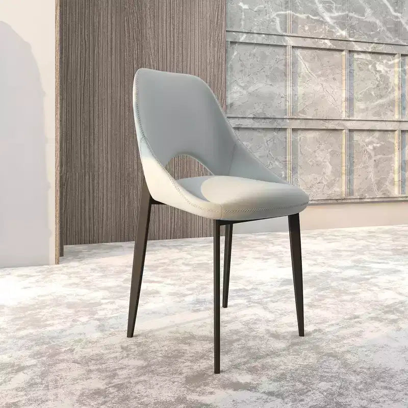 Chaise de salle à manger moderne Amalfi, assise en tissu rembourré avec pieds en métal, siège d'appoint confortable pour cuisine, salle à manger ou bureau