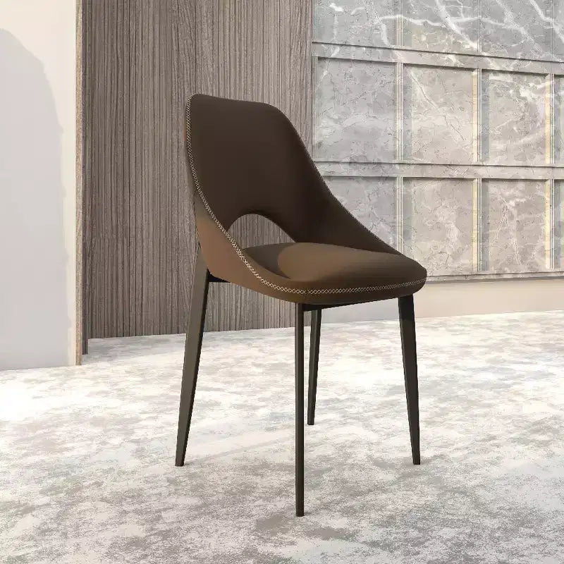 Chaise de salle à manger moderne Amalfi, assise en tissu rembourré avec pieds en métal, siège d'appoint confortable pour cuisine, salle à manger ou bureau