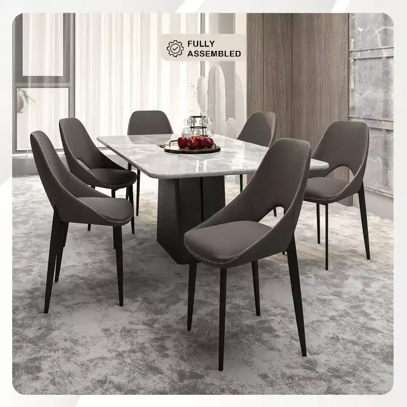 Chaise de salle à manger moderne Amalfi, assise en tissu rembourré avec pieds en métal, siège d'appoint confortable pour cuisine, salle à manger ou bureau