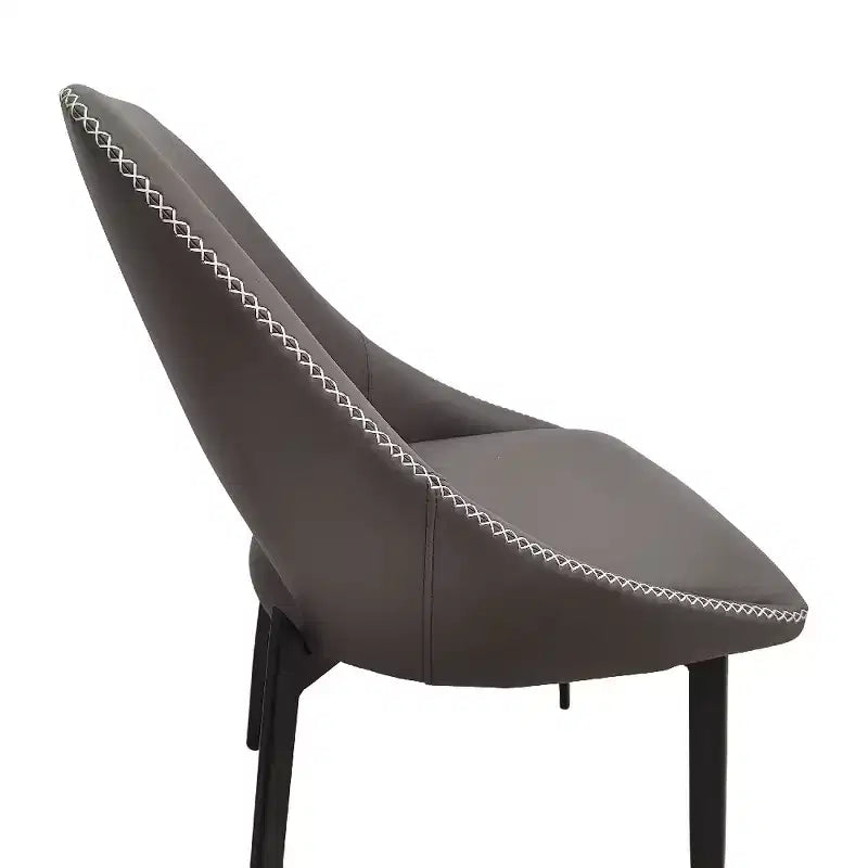 Chaise de salle à manger moderne Amalfi, assise en tissu rembourré avec pieds en métal, siège d'appoint confortable pour cuisine, salle à manger ou bureau